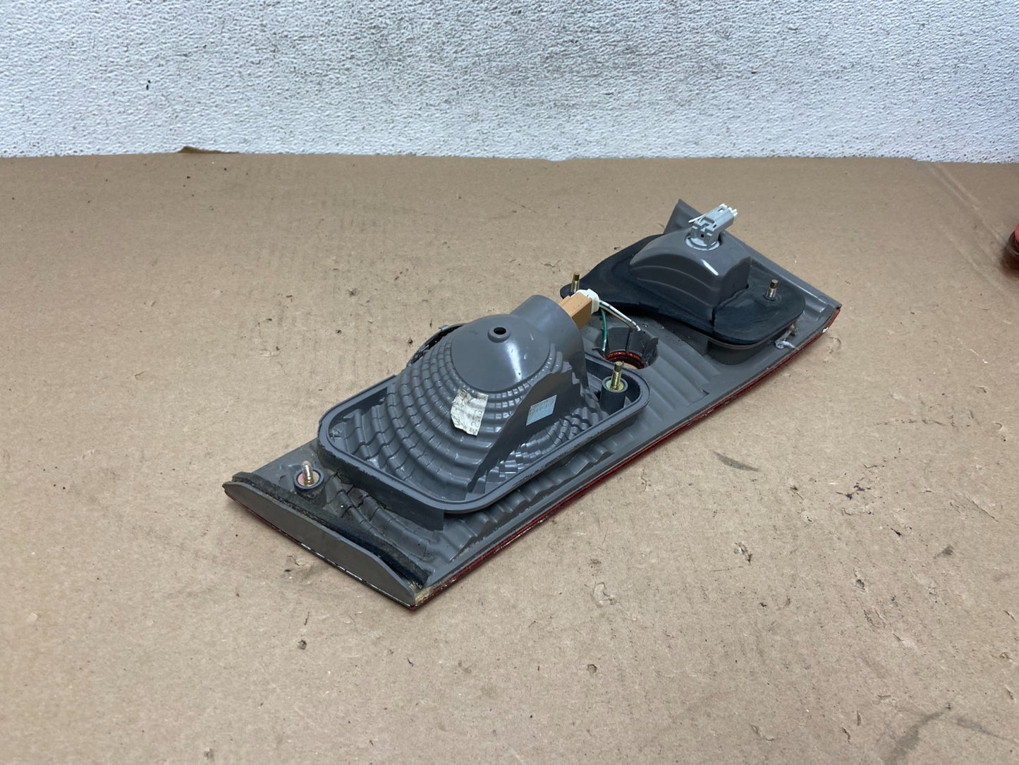 2000-2001 Toyota Camry Tail Light Right Passenger Rh Side Inner AG40975
