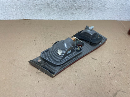 2000-2001 Toyota Camry Tail Light Right Passenger Rh Side Inner AG40975