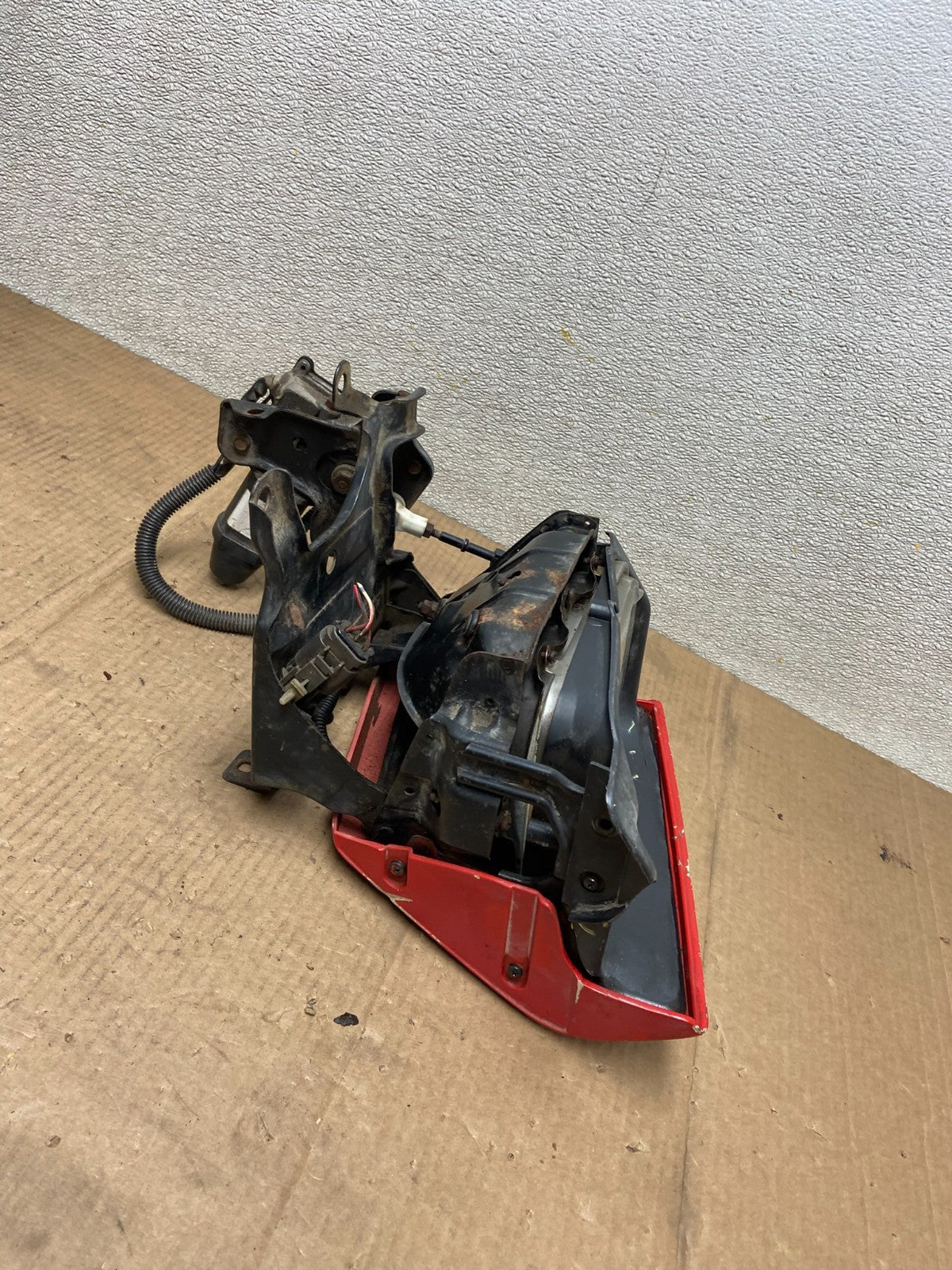 1987 to 1990 Nissan Pulsar Right Passenger Side Headlight AA647110