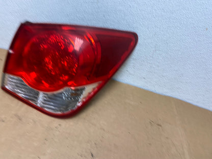 2011 2012 2013 2014 Chevrolet Cruze Right Passinger RH Side Tail Light AC8511 DW1