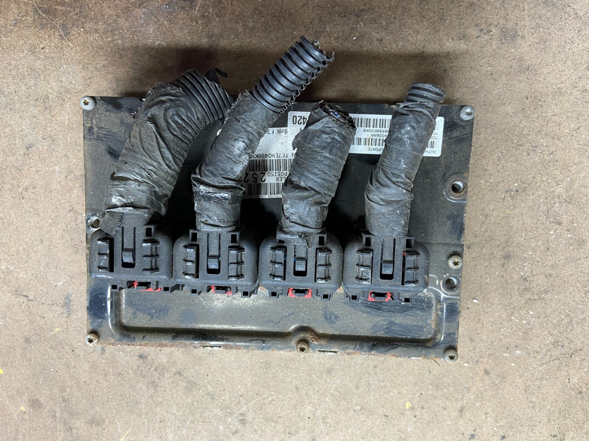 2008 2009 Caravan Town & Country 3.3L Engine Control p68044556aa N0286 DG0