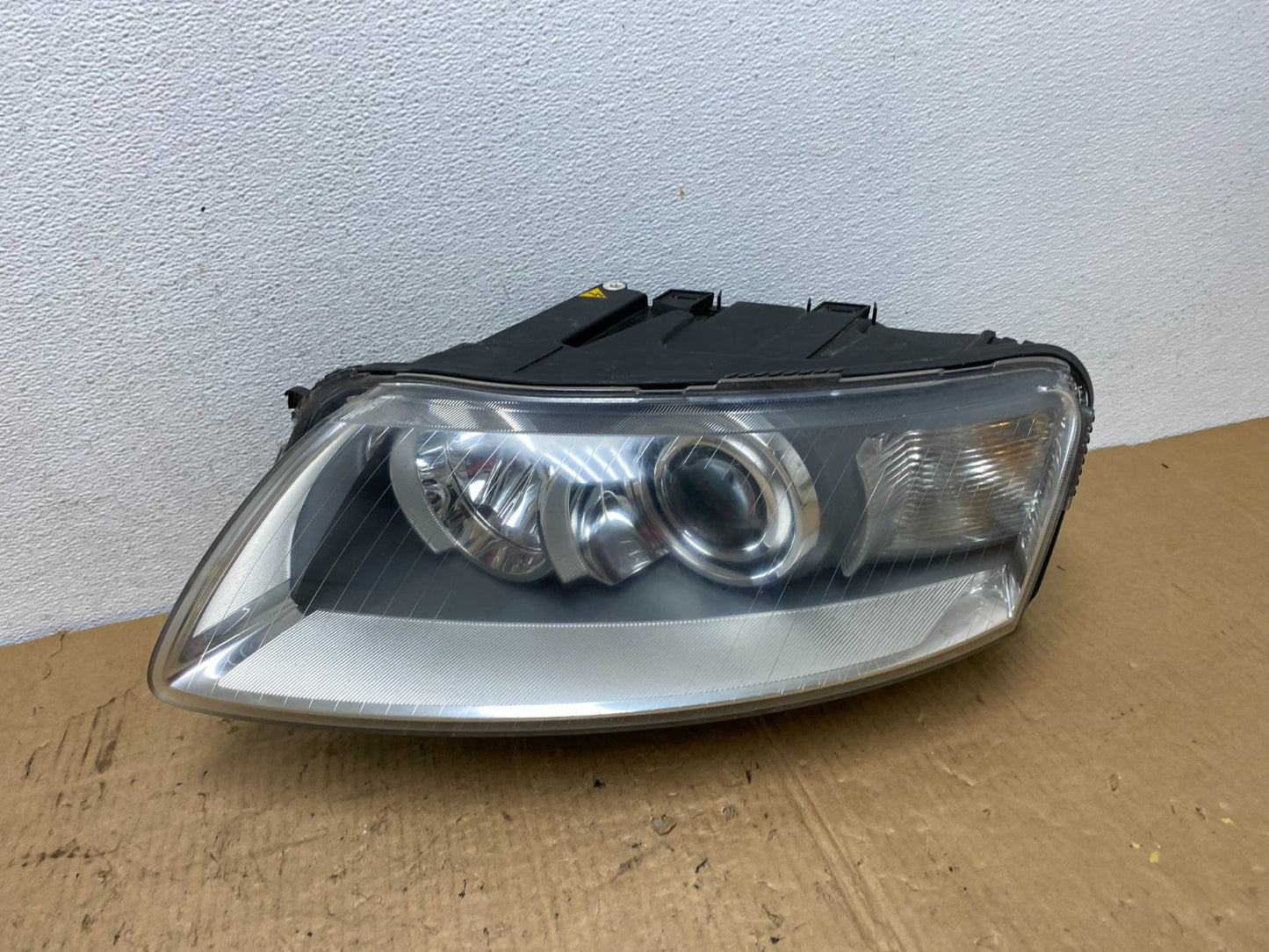 2005 to 2008 Audi A6 Left Driver Side Headlight Xenon HID AC8144 DW0