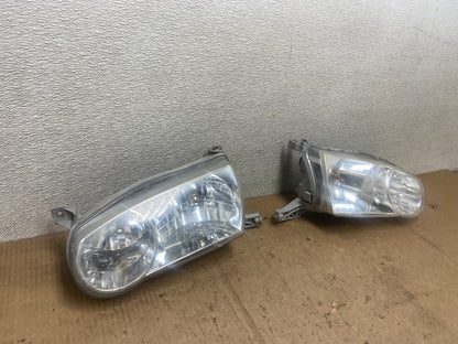 2001-2002 Toyota Corolla Left+Right Side Halogen Headlights OEM AA6835 DW2