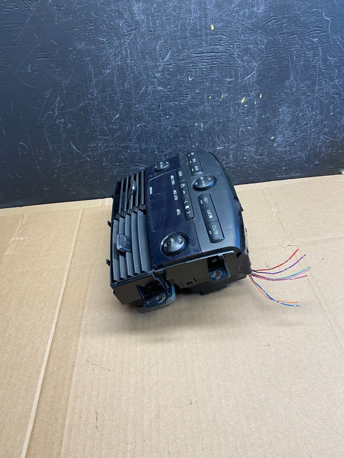 2004-2005 Toyota Sienna AC Climate Heater Temperature Control Air Vent AD2044 DG1