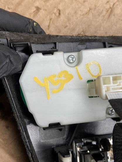 2006 to 2007 Infiniti M35 M45 Radio Audio Control Panel Y5310 DG6