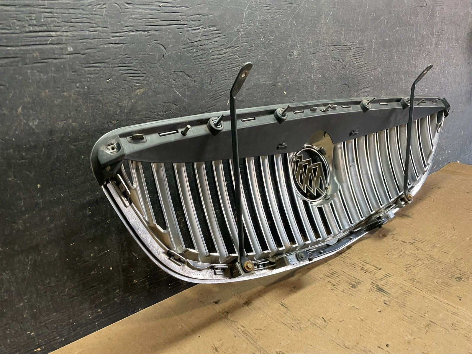 2008 to 2012 Buick Enclave Front Upper Grill Grille Oem Z5866 DG8