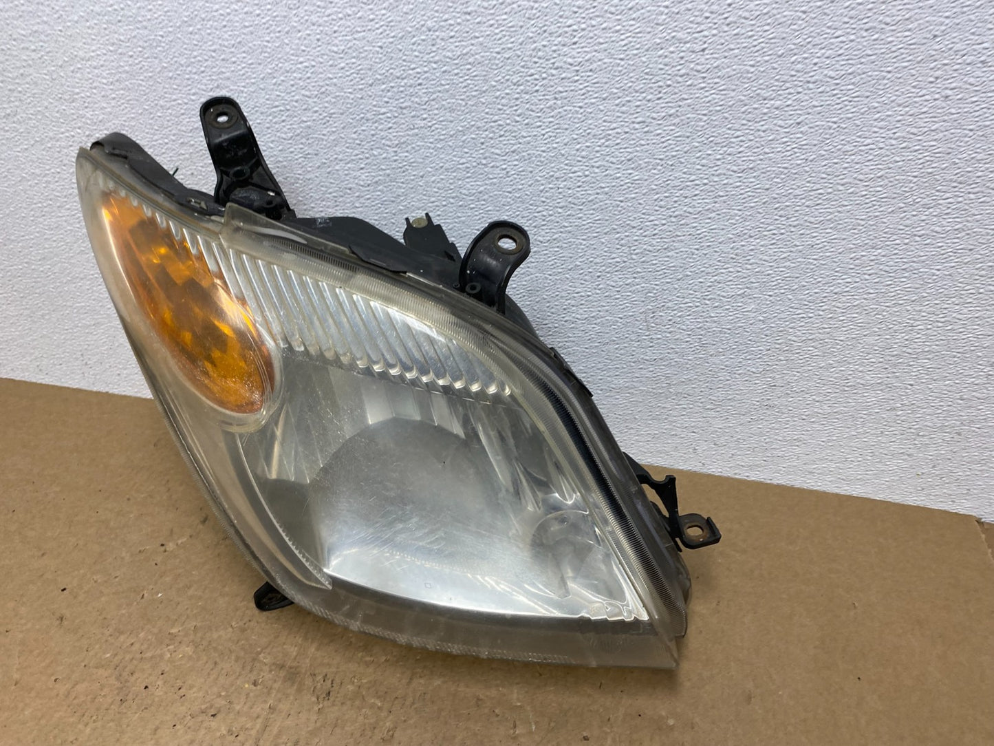 2004 2005 Scion Xa Right Passenger RH Side Halogen Headlight Oem AC1302 DW1