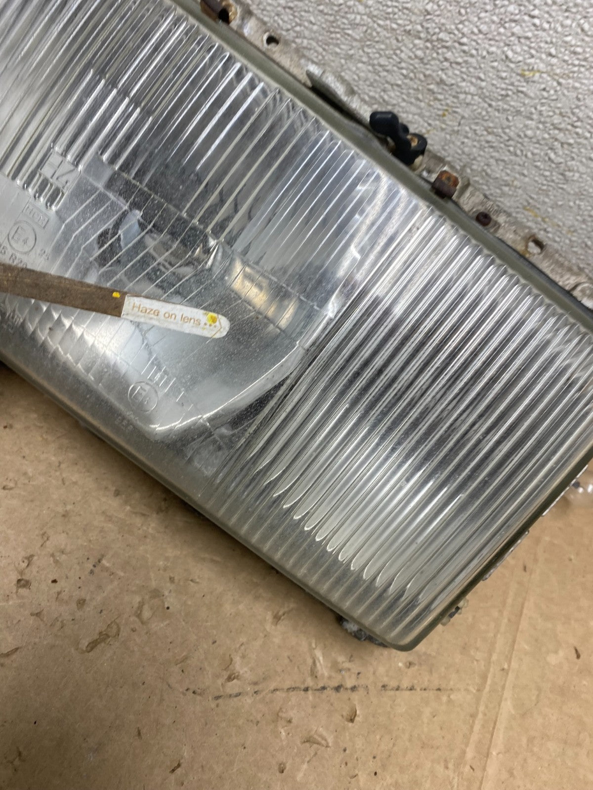 Mercedes W116 S-Class Left Driver LH Halogen Headlight OEM w8752 DG4