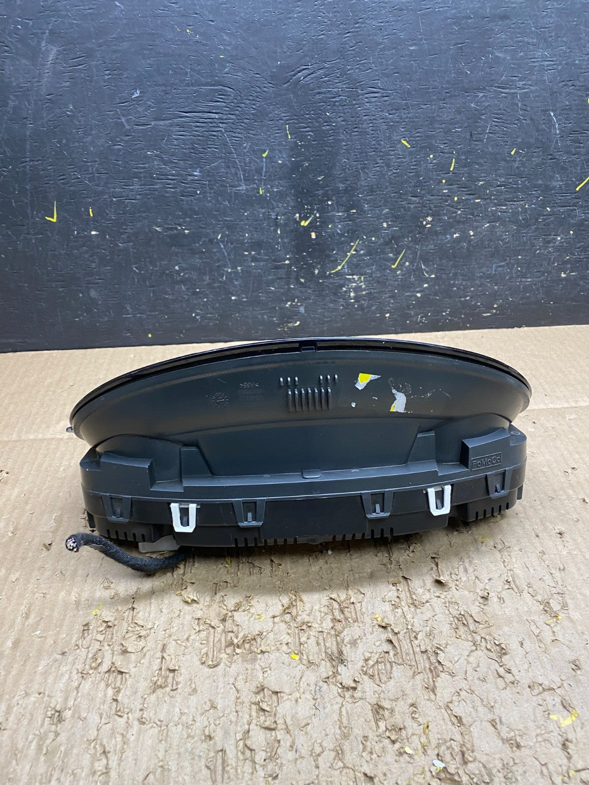 2011 Ford Edge Gauge Speedometer Cluster OEM v7489 DG5