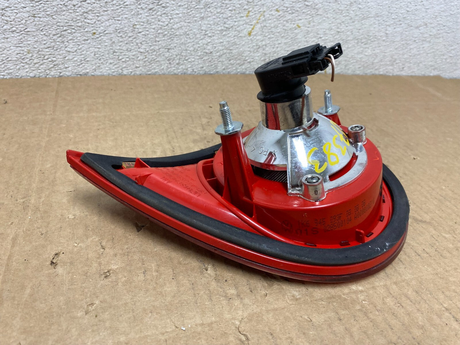 2006-2009 Volkswagen Golf Driver Left Side Tail Light Inner Trunk Lid O7383 DW7
