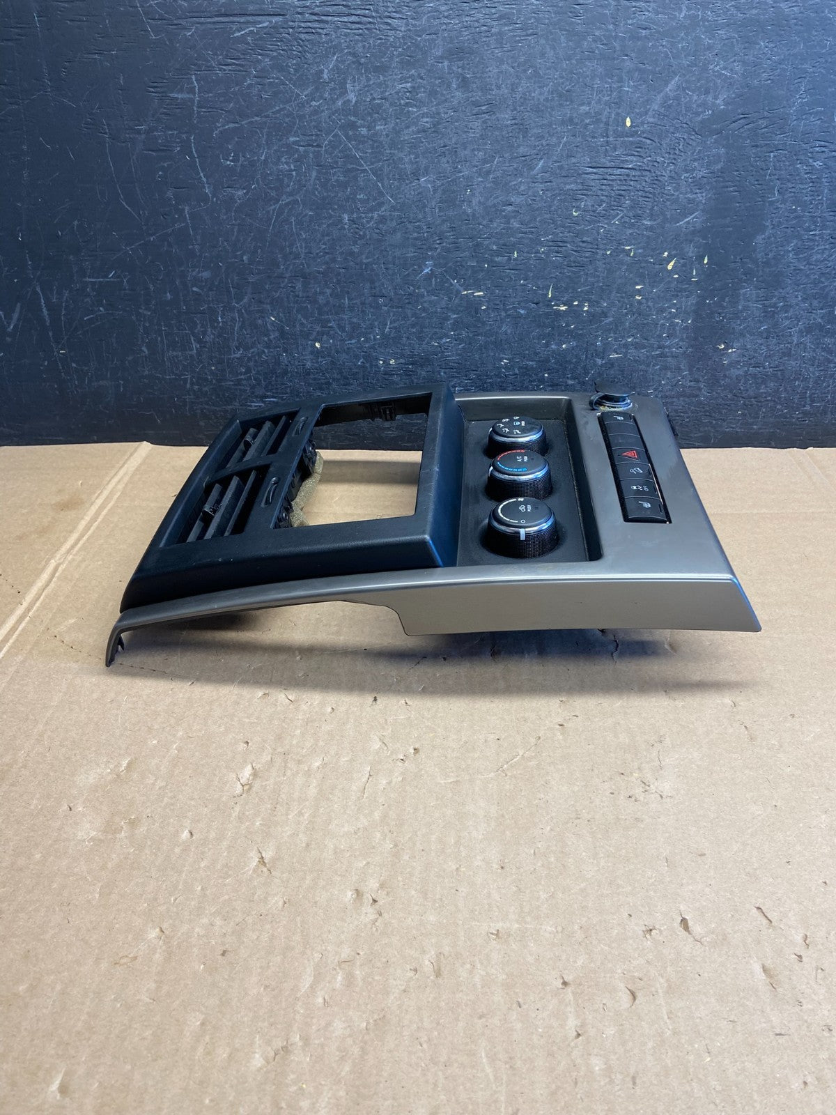 2008 to 2012 Jeep Liberty Dash Climate Temperature Control Radio Bezel AI6325 DW1