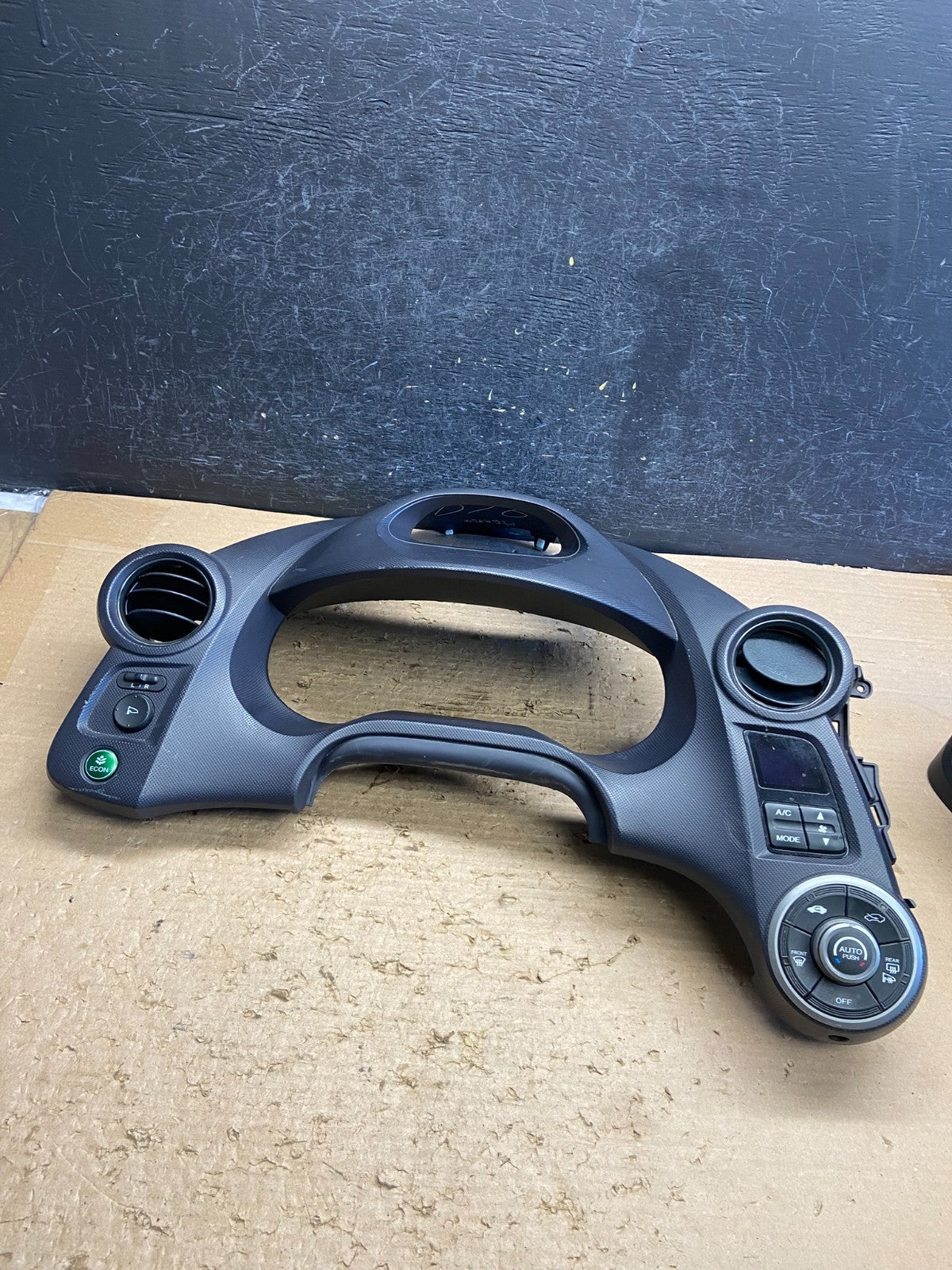2010-2014 Honda Insight Speedometer Instrument Cluster Dash Trim ag8767 DG0