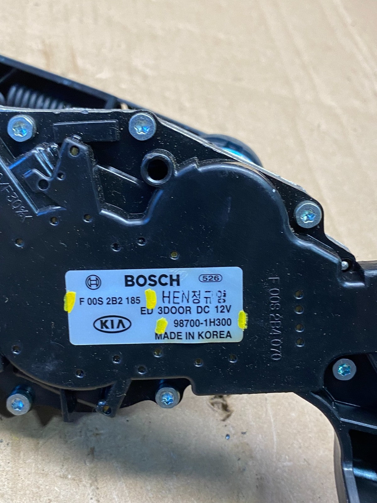 2010 - 2015 Hyundai Tucson Rear Glass Windshield Wiper Motor R8841 DG5