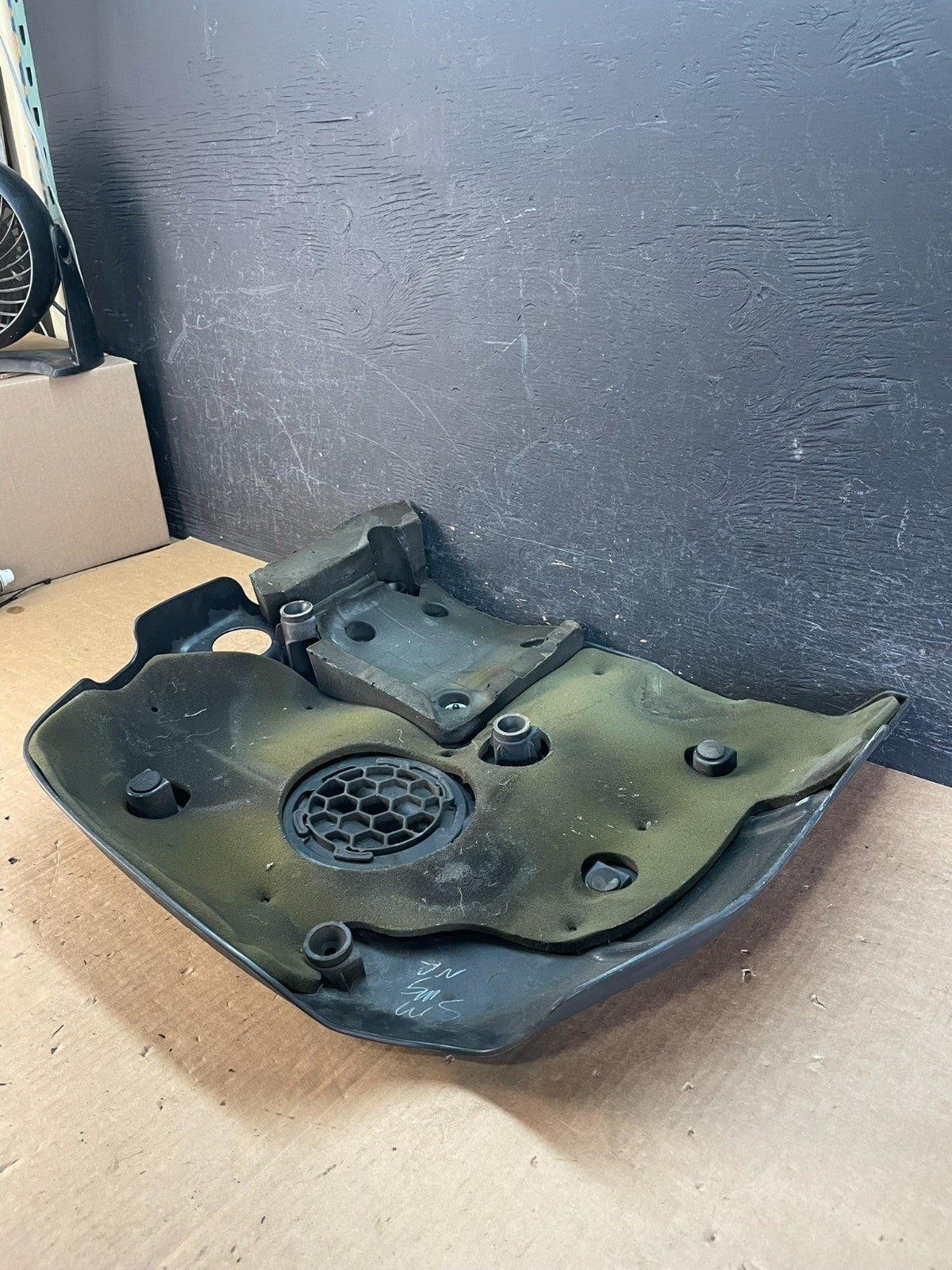 2012 to 2014 Jeep Grand Cherokee 3.6L Engine Cover AE8594 DG4