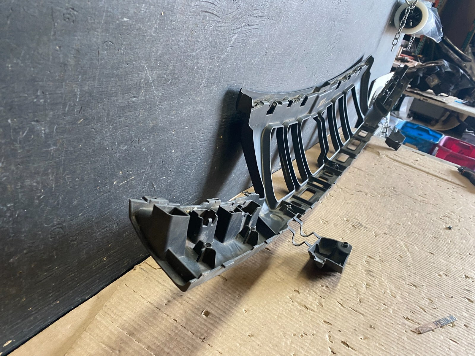 2008 to 2010 Porsche Cayenne Front Under Bumper Garnish 7L5853915 N8947 DG7