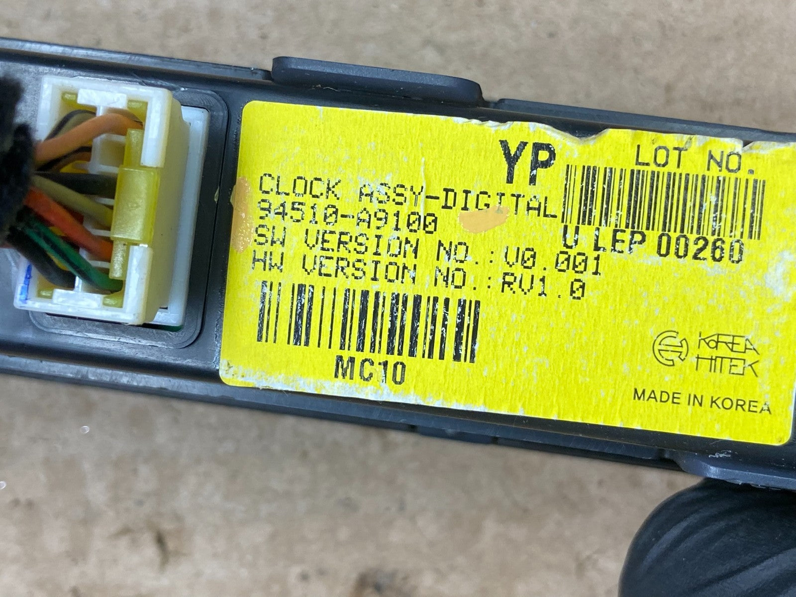 2015 - 2018 KIA Sedona Digital Clock Hazard Switch OEM z0092 DG5