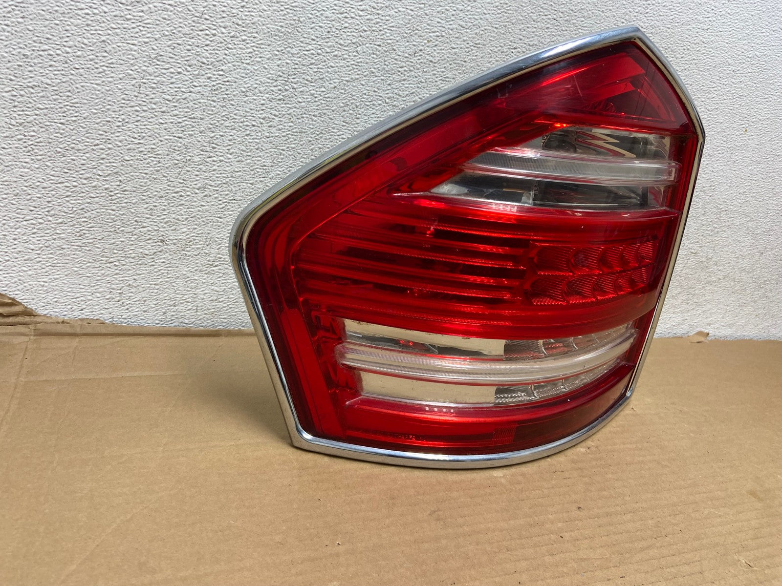 2010 2011 2012 Mercedes GL-Class GL450 Left Driver LED Tail Light AG9169 LK1