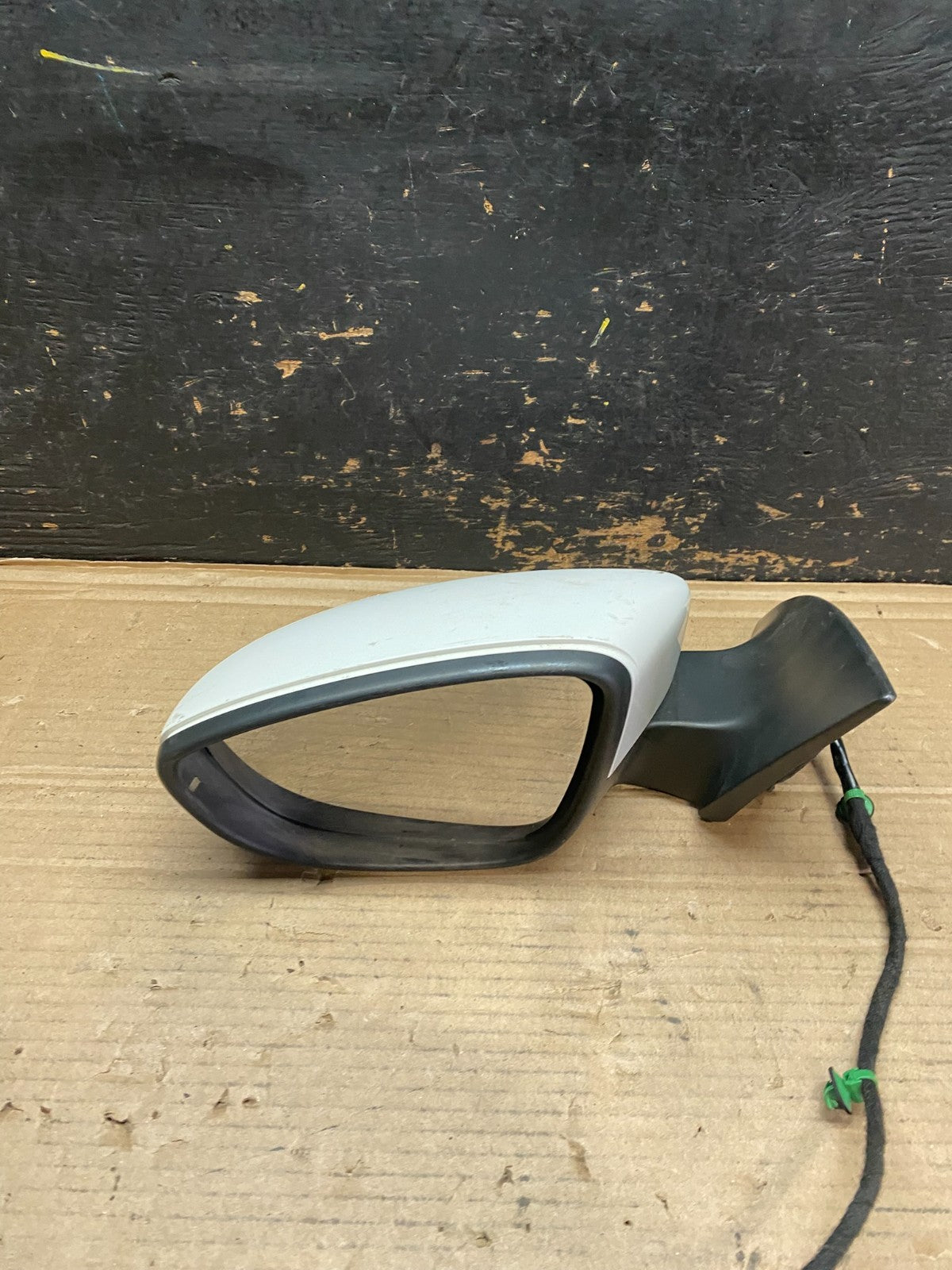 2009 to 2012 Volkswagen CC Left Driver LH Power Door View Mirror V2693 DG10