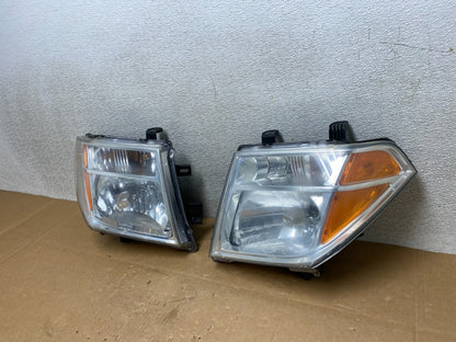 2005 2006 2007 Nissan Pathfinder Halogen Headlights Left+Right Oem V4922 DW1