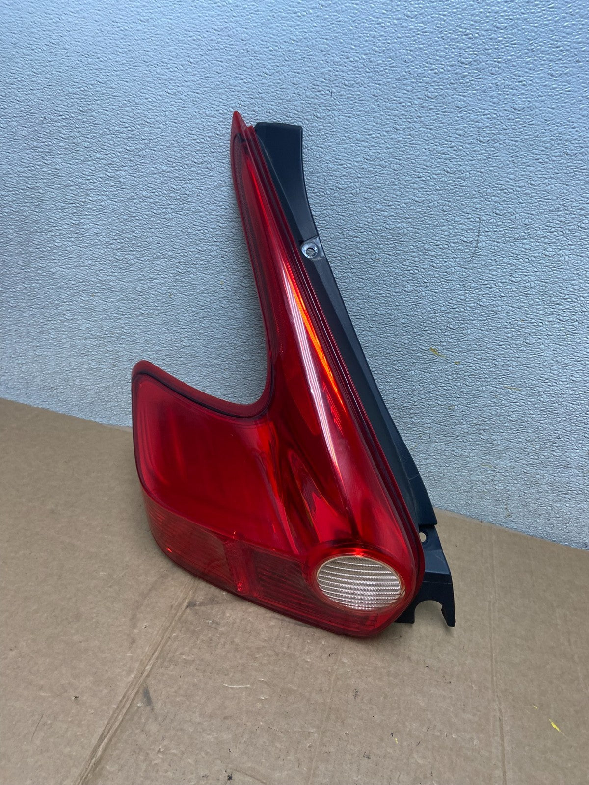2011 to 2014 Nissan Juke Left Driver LH Side Tail Light OEM AA1211 DW0