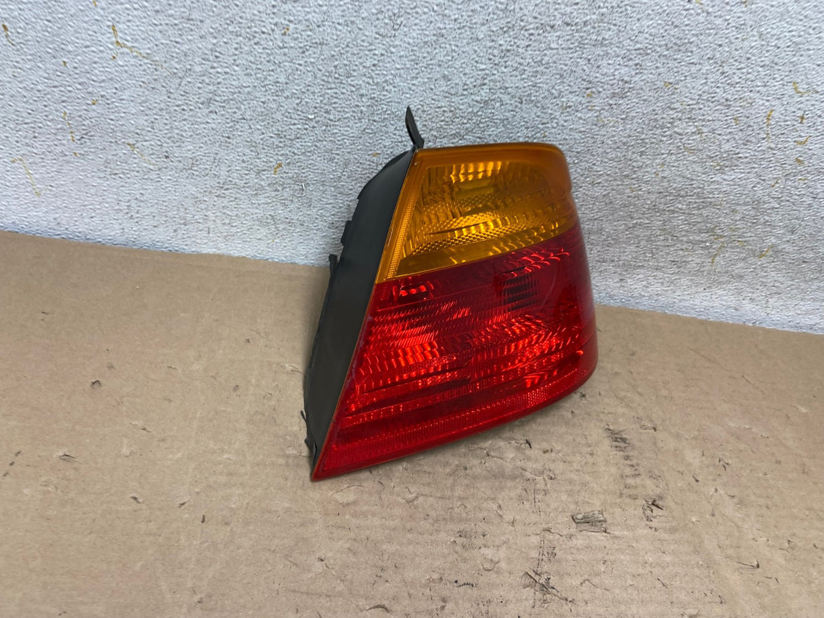 1999-2001 Bmw 3 E46 325i 328i 330i Coupe Right Passenger Tail Light AI1017 LK2