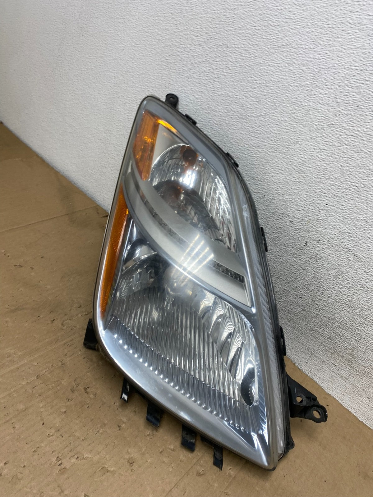 2006-2009 Toyota Prius Right Passenger Rh Side Headlight Xenon HID AE9246 DW1