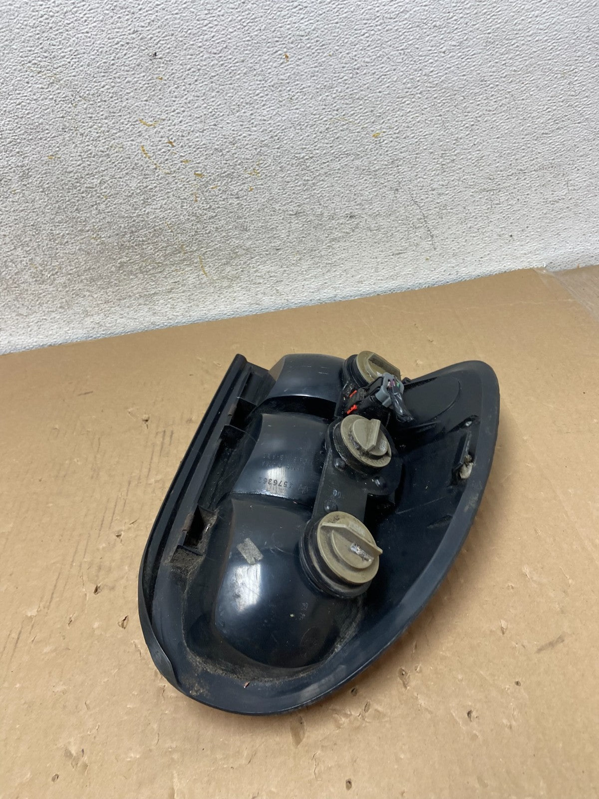 1998 to 2003 Dodge Durango Tail Light Right Passenger RH Side AH2681 DW5