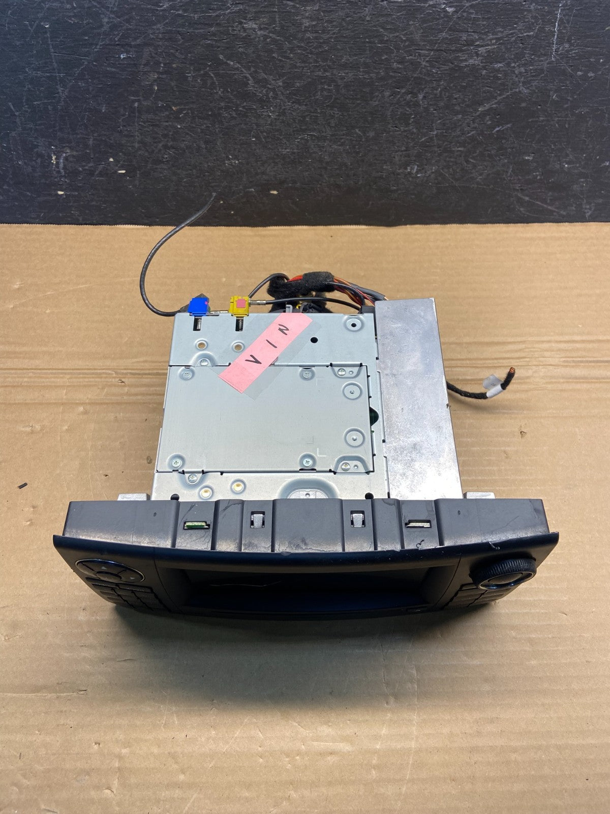 2006 to 2012 Mercedes ML350 GL450 Radio Navigation Screen Display AE4586 DG5