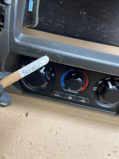 2005-2008 Nissan Pathfinder Radio A/C Heat Climate Control AG0255 DG3