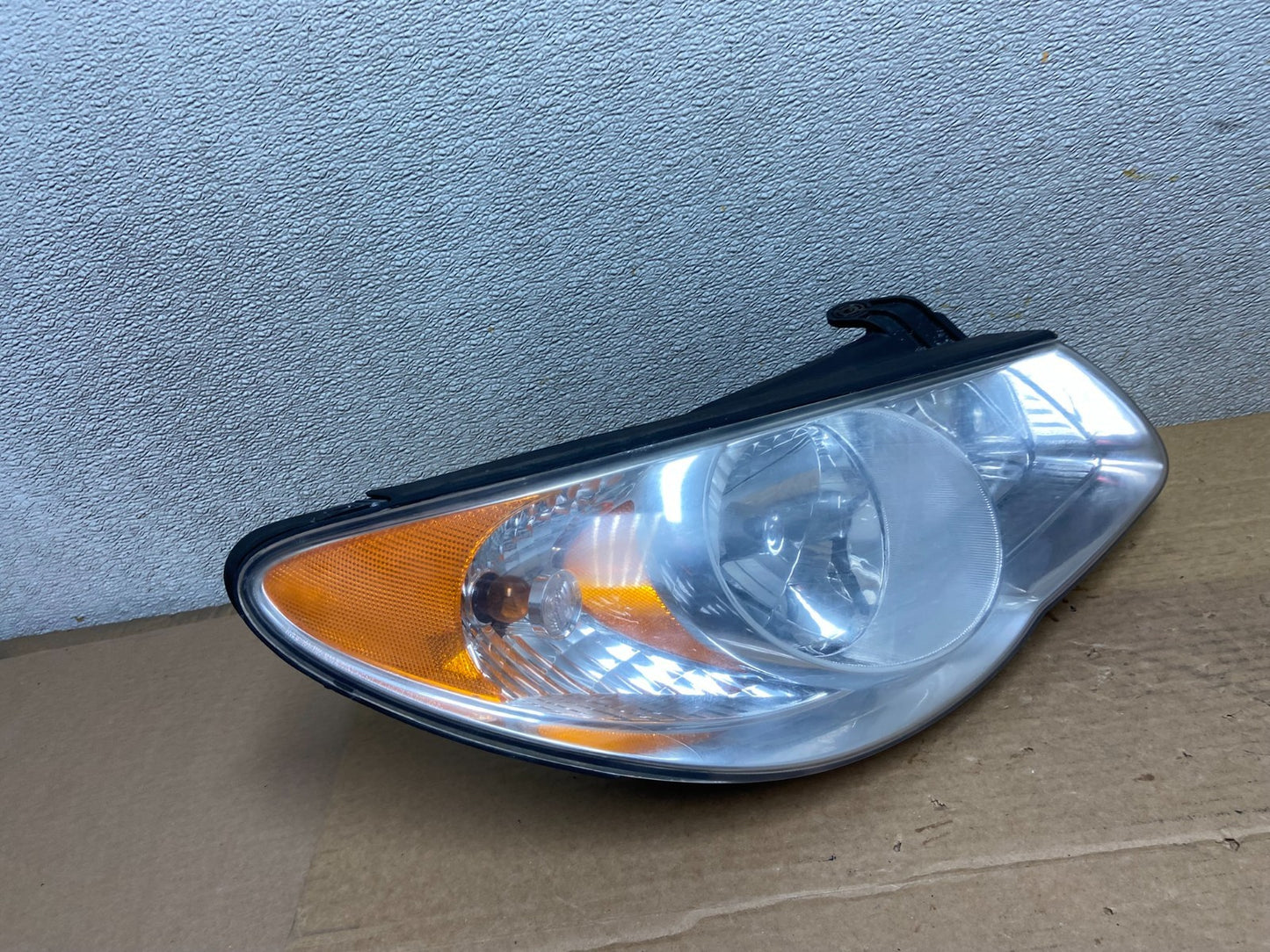 2007 2008 2009 2010 Hyundai Elantra Right Passenger Side Headlight OEM AB5145 DW2