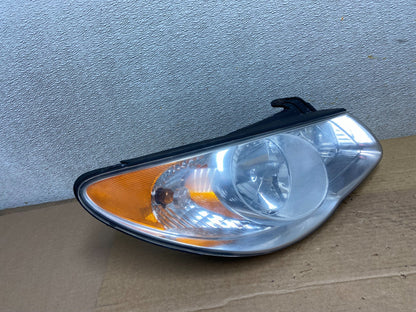 2007 2008 2009 2010 Hyundai Elantra Right Passenger Side Headlight OEM AB5145 DW2