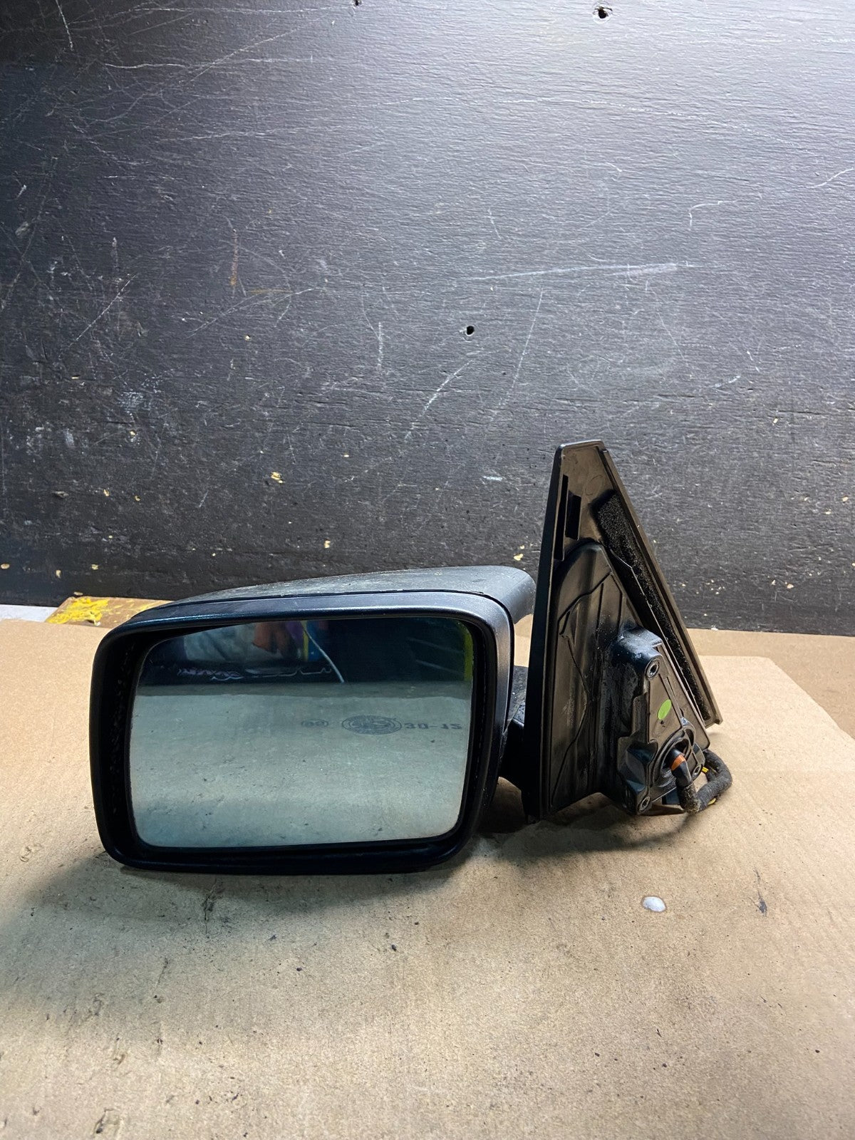 2005 to 2009 Land Rover Range Rover Left Driver View Door Mirror OEM Z5518 MS9