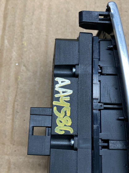 2005 2006 2007 Mercedes W203 C230 Door Lock ESP Hazard Control AA4586 DG7