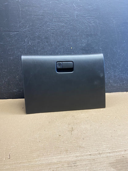 2000 to 2003 Infiniti I30 I35 Glove Box Storage Compartment 68500 3Y100 AH34860