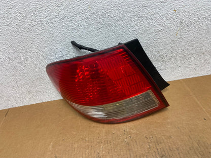 2002 2003 2004 Infiniti I35 Left Driver LH Side Tail Light AE0205 LK0