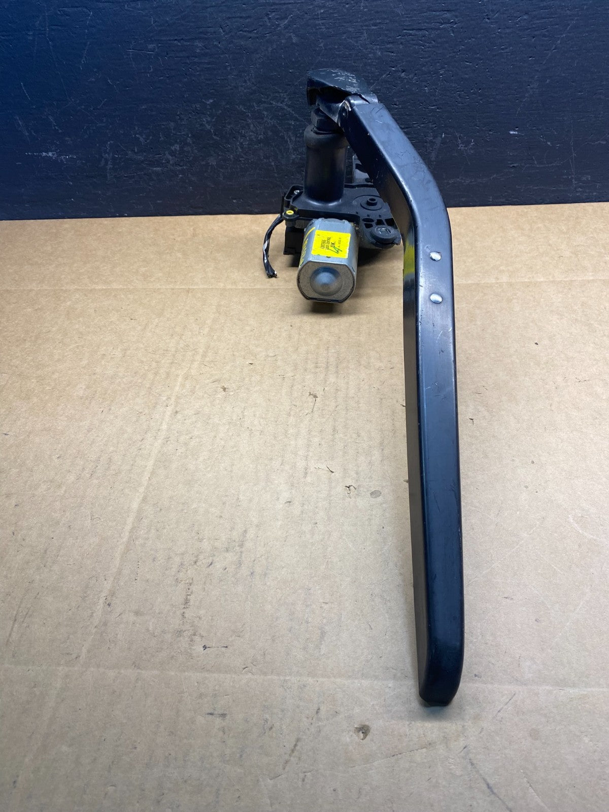 2008-2017 GMC Acadia Enclave Tailgate Back Door Rear Wiper Motor Wiper ac2776 DG2