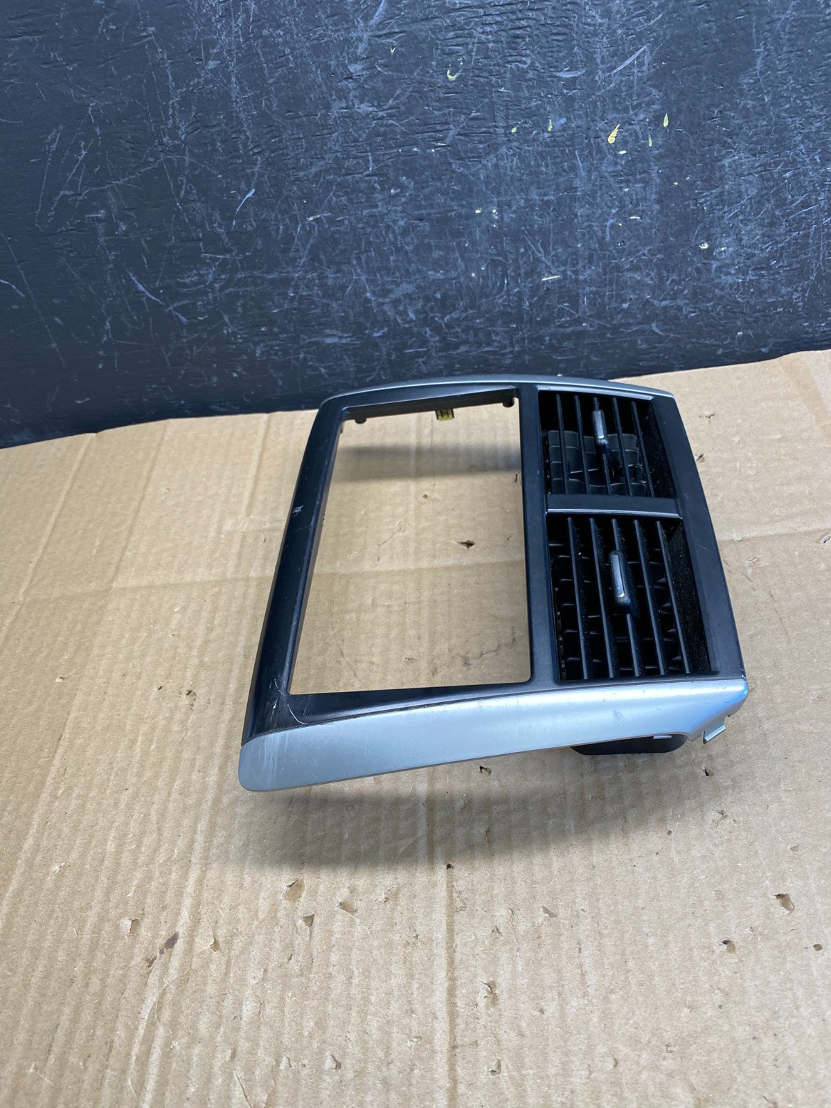 2009 to 2013 Subaru Forester Dash Radio Trim Bezel Center Vent AC9424 DG1