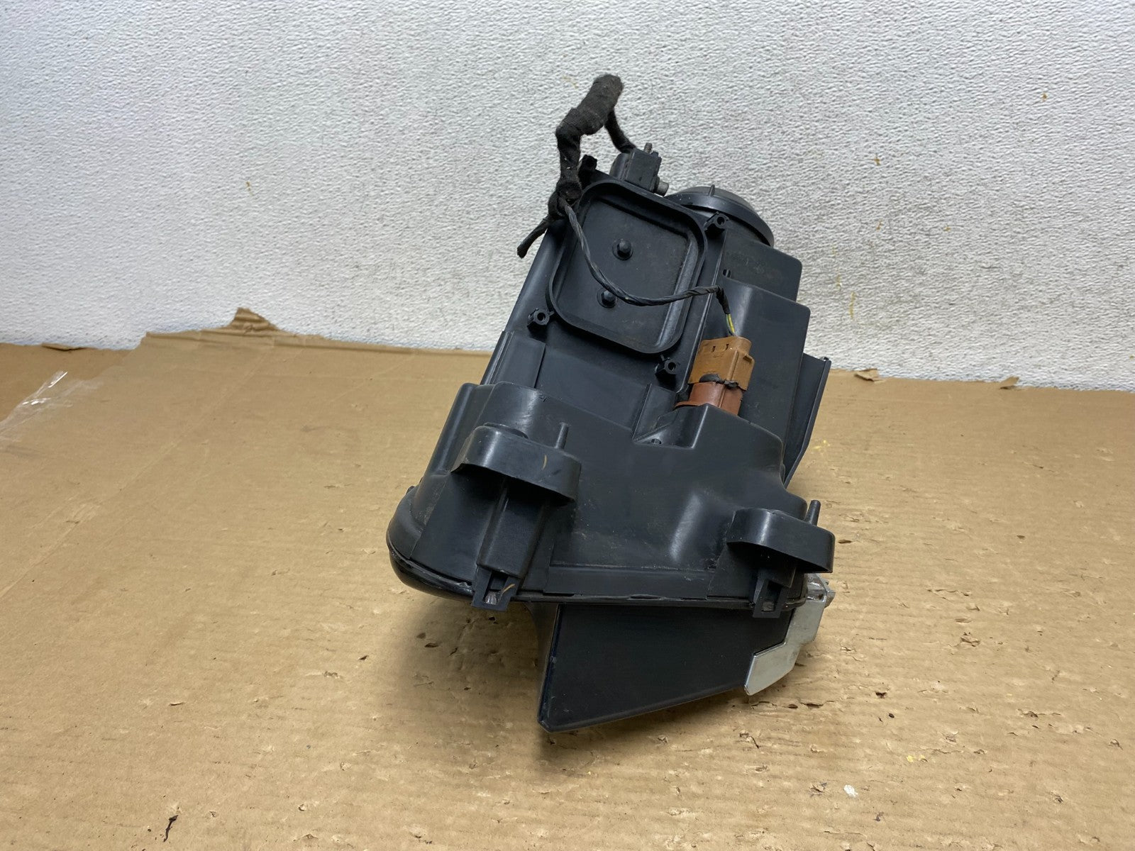2011 to 2014 Ford Edge Front Left Driver Side Headlight Halogen DEPO AG9296 DW6