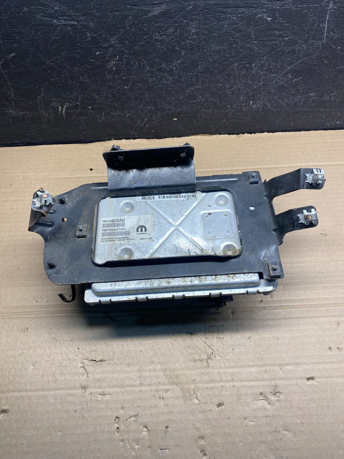 2015 Dodge Caravan Engine Control Unit ECU Module p05150876ad AD9432 DG1