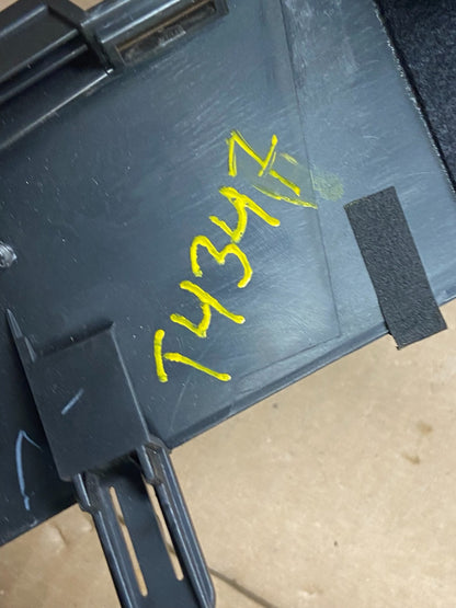 2012 2013 2014 Toyota Prius V Center Dash A/C Air Vents With Trim t4347 DG6