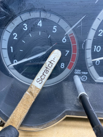 2004 2005 Toyota Sienna Speedometer Cluster Gauge AH7158 DG2