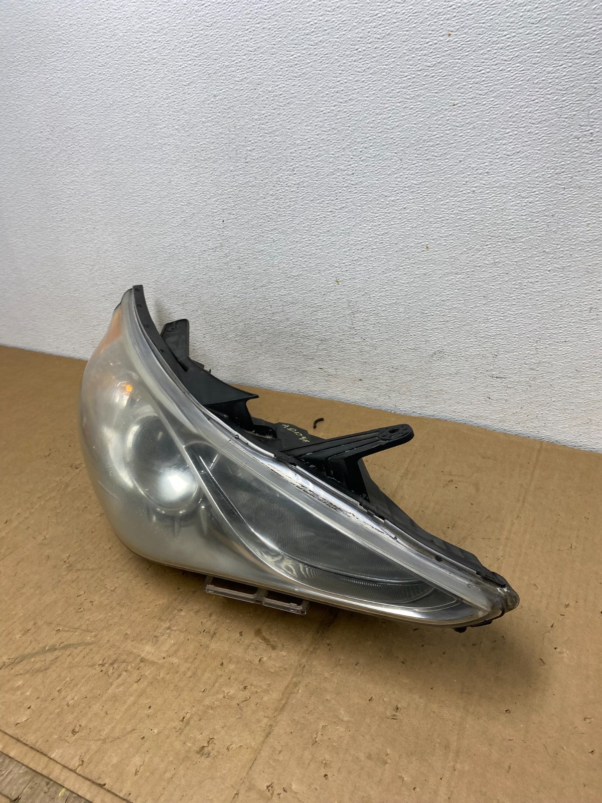 2011 - 2014 Hyundai Sonata Right Passenger Rh Side Headlight Halogen AD1246 DW1