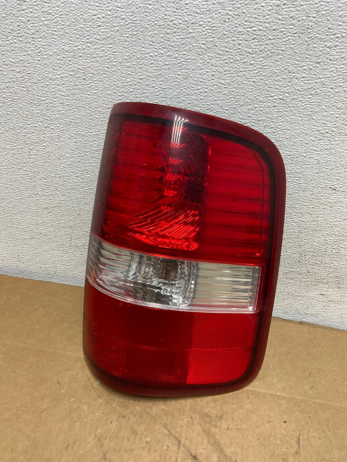 2004 to 2008 Ford F150 F-150 Right Passenger RH Side Tail Light AD6200 LK0