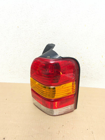 2001 to 2007 Ford Escape Right Passenger RH Side Tail Light AI2157 LK0
