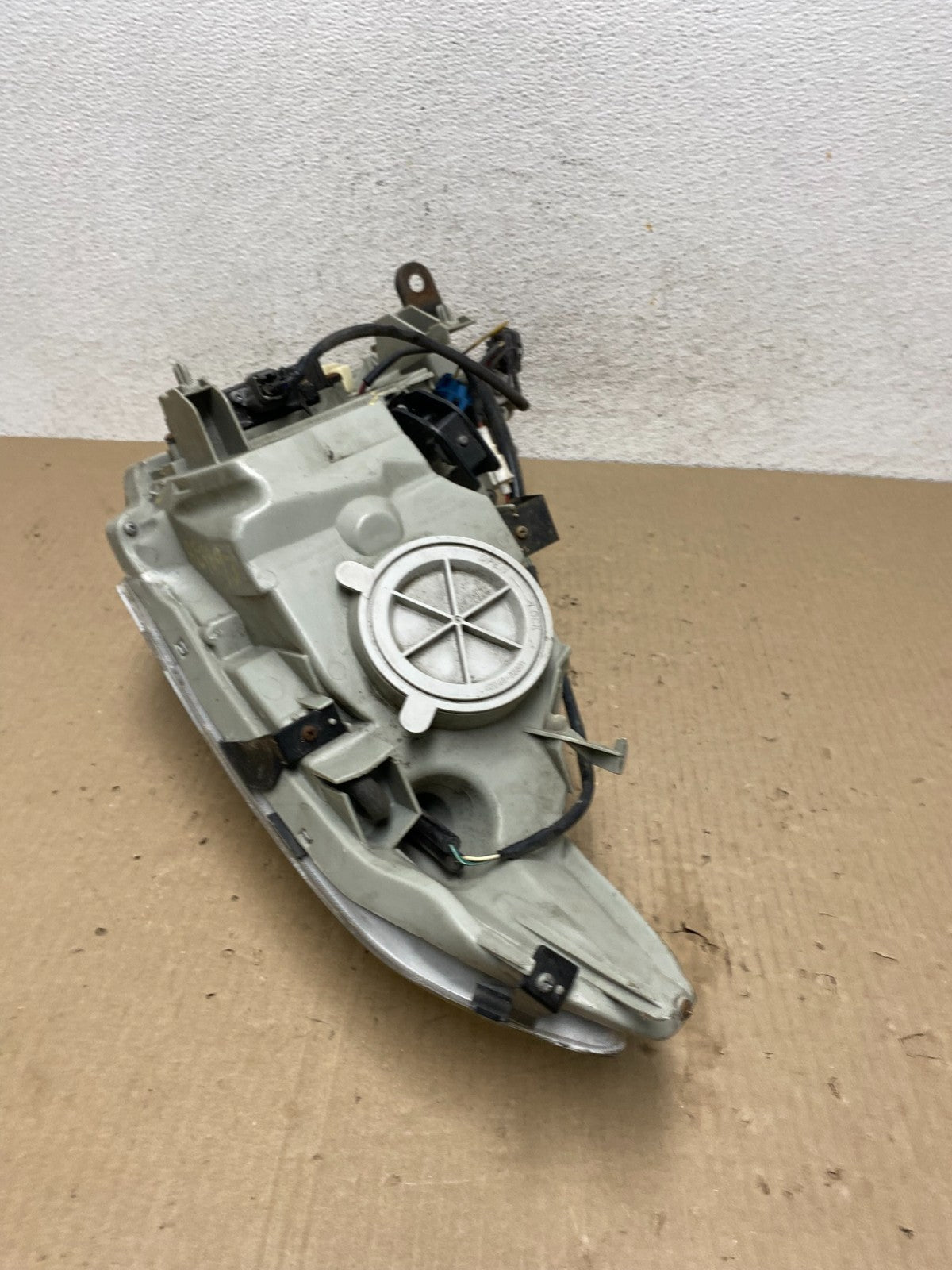 2007-2009 Infiniti G35 G37 Right Passenger Hid Xenon Headlight Sedan AE9693 DW9