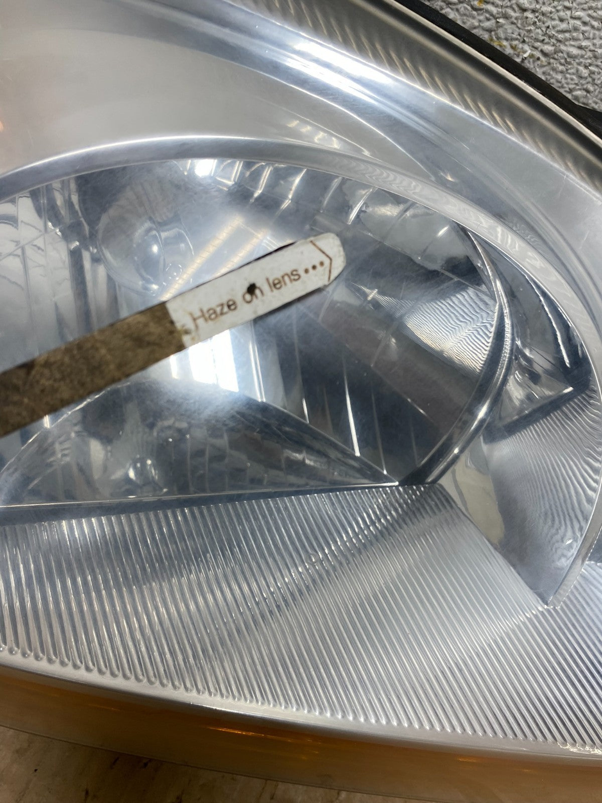 2005 to 2006 Kia Sportage Right Passenger RH Halogen Headlight DEPO AI6576 DW4