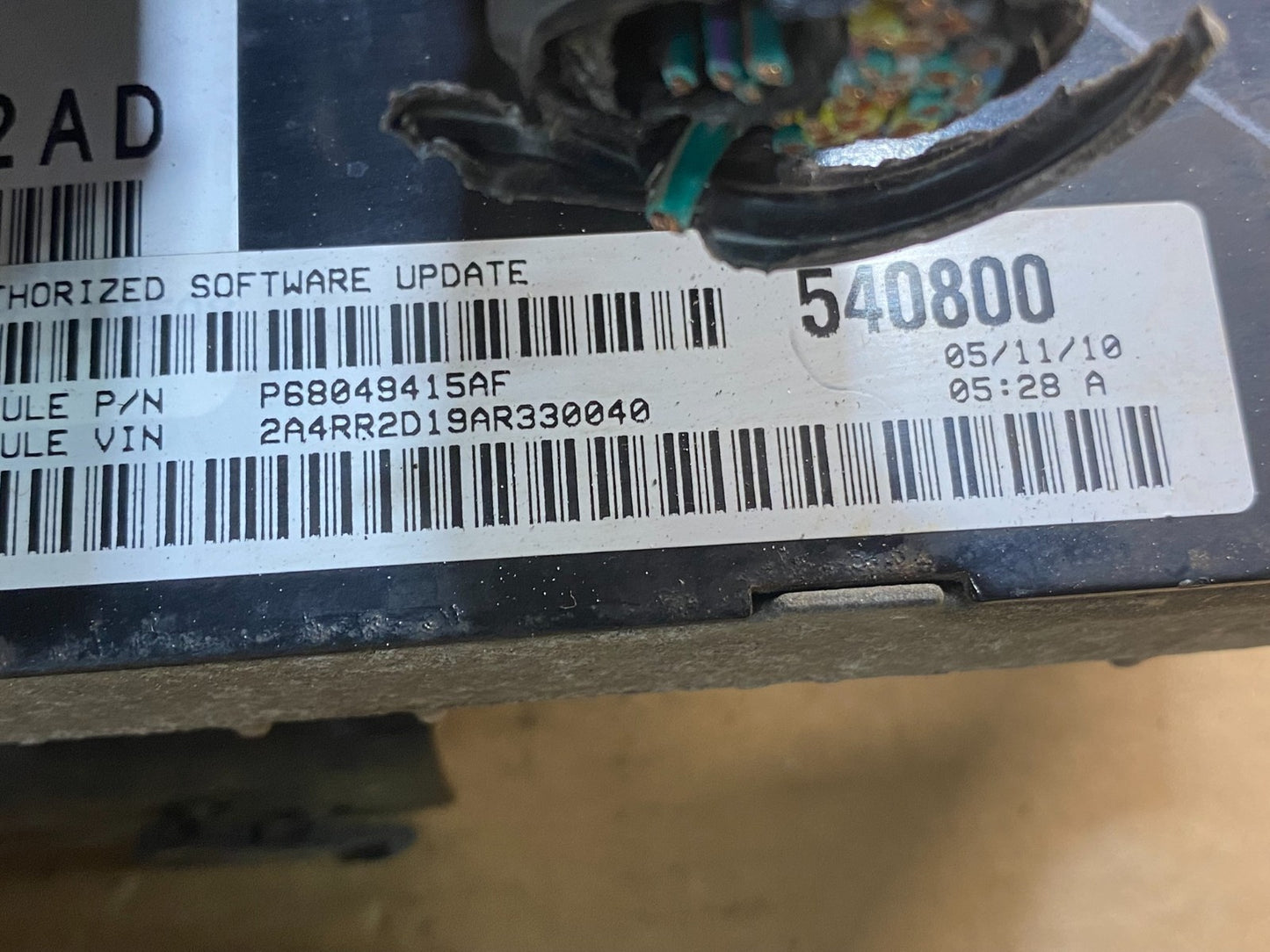 2010 Dodge Caravan Town & Country Engine Computer ECU AD9969 DW2