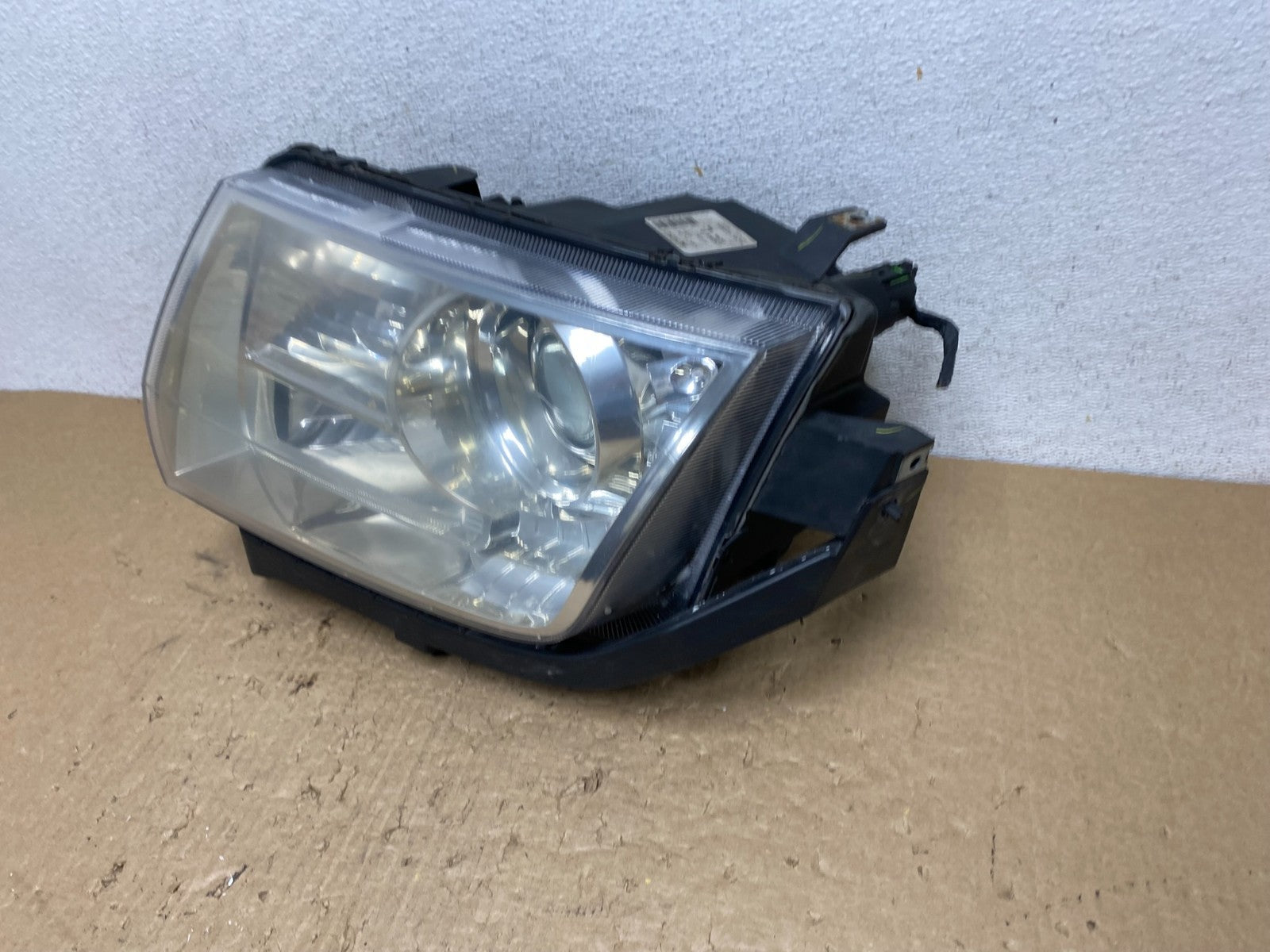Halogen 2007 to 2010 Lincoln MKX Headlight Left Driver LH Side AF8143 DW1