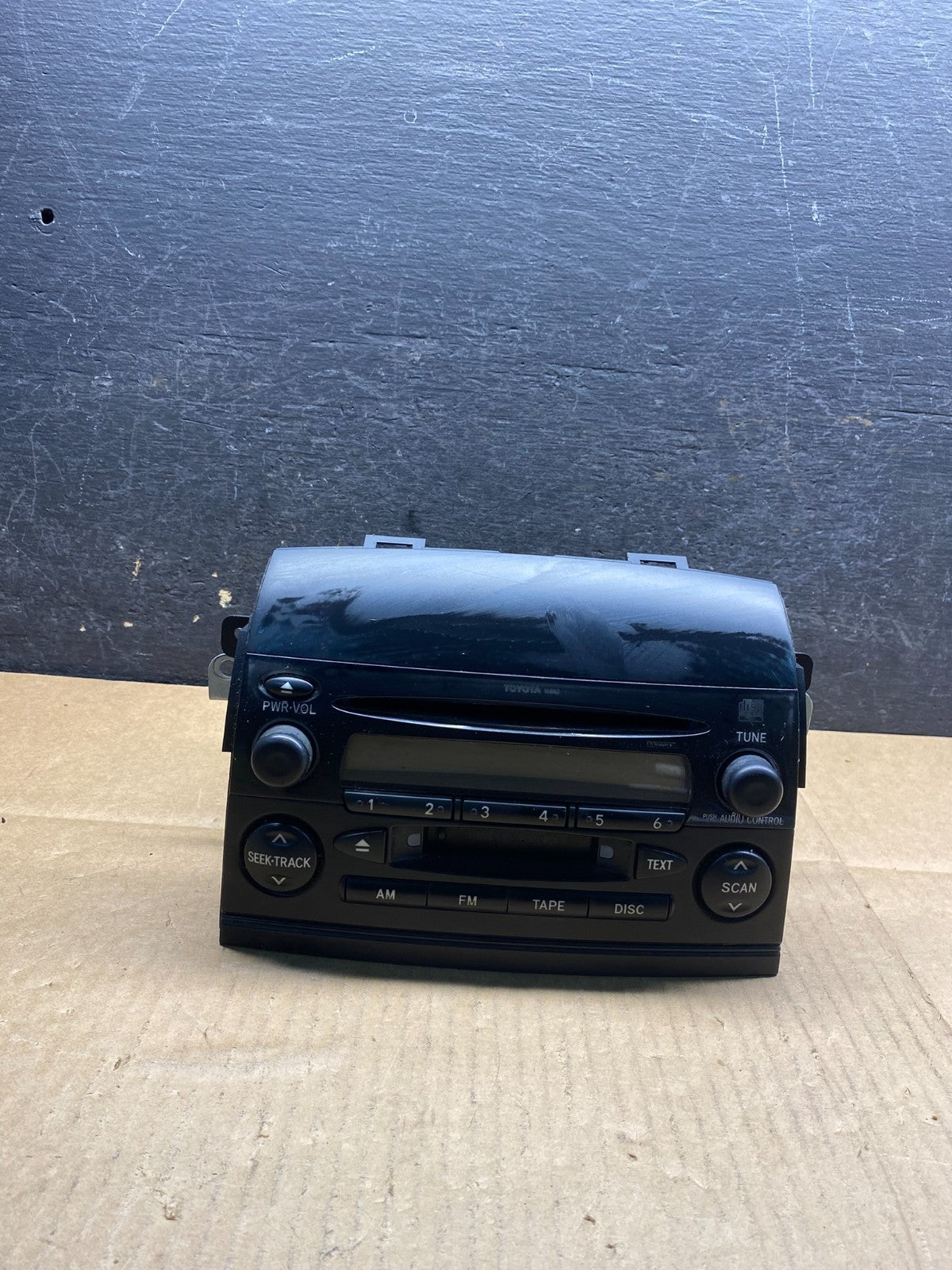 2004 to 2010 Toyota Sienna AM FM CD WMA Mp3 Radio Receiver AI7659 DG0