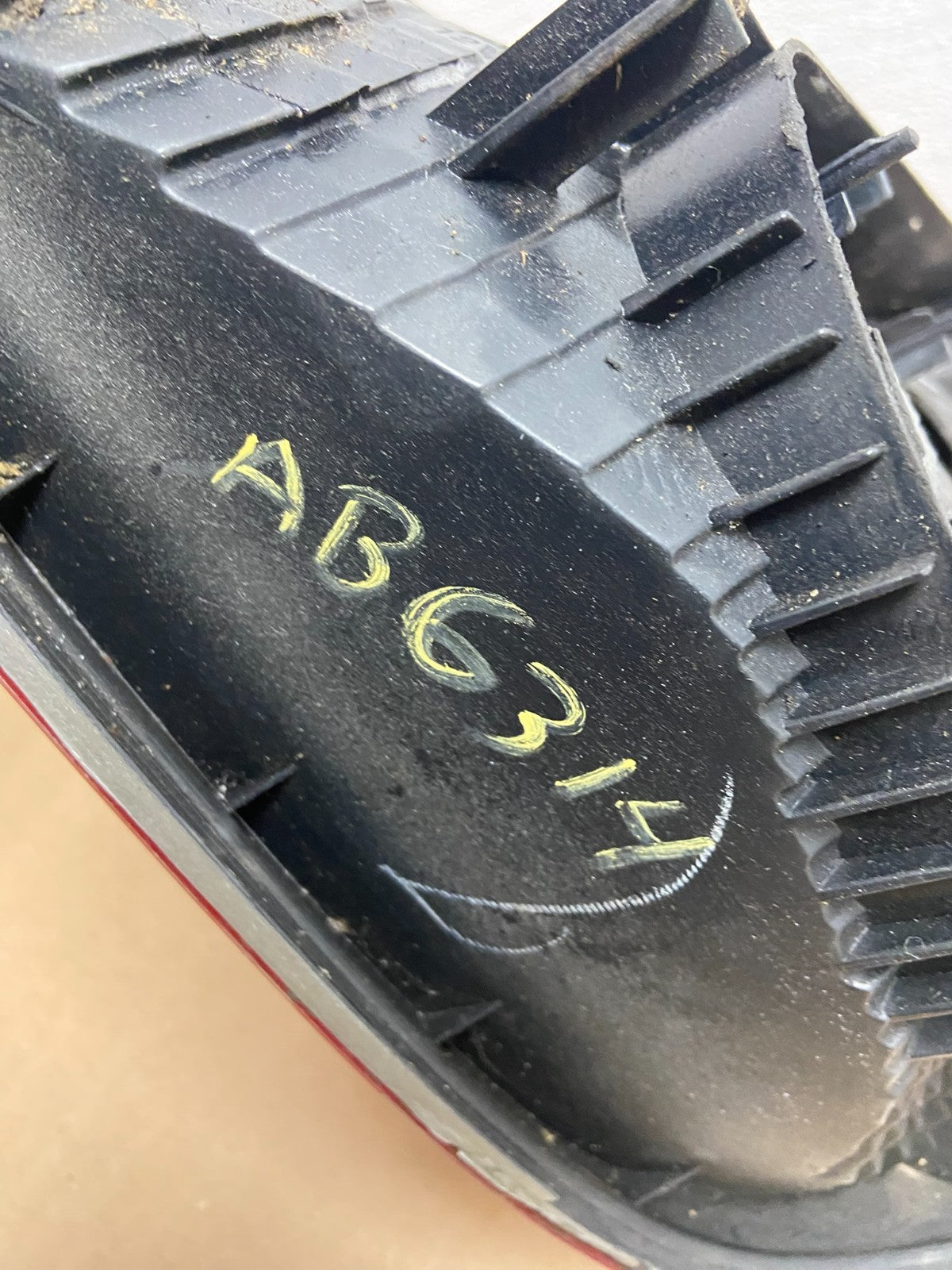 2002 2003 2004 Toyota Camry Left Driver LH Side Tail Light AB6314 DW7